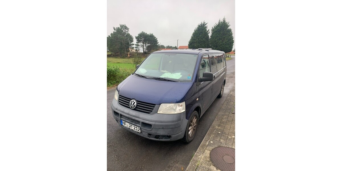 VW T5 Caravelle 280.000 km 13.000 &euro; Halstenbek 25469