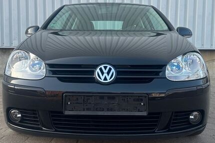 VW Golf 140.448 km 4.200 &euro; Hamburg 20539