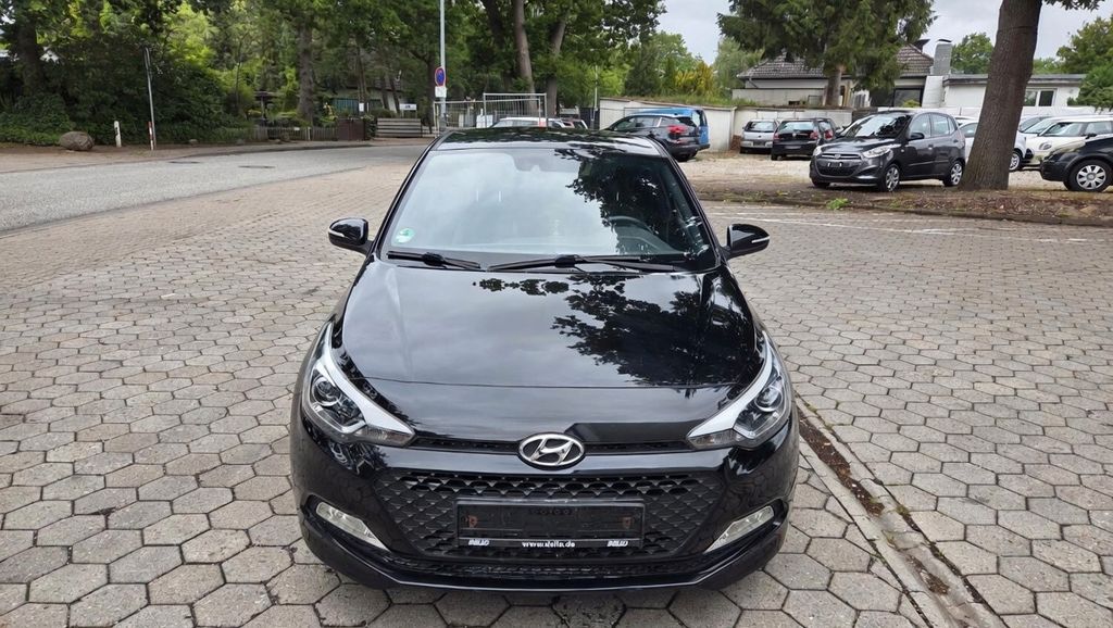 Hyundai i20 67.000 km 9.300 &euro; Norderstedt 22848