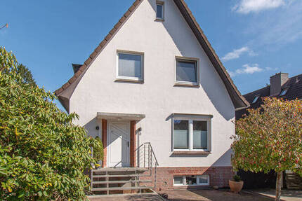 Haus Hamburg Poppenbüttel - 4 Zimmer, 115 m&sup2;, 700.000&euro; | Angebot:26080101