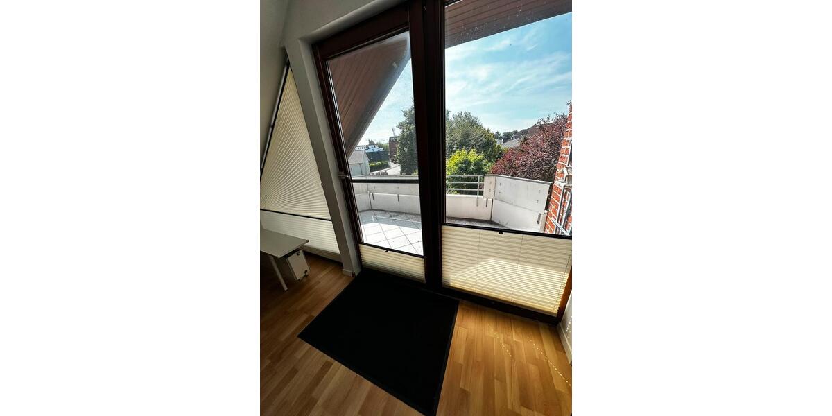 Dachgeschoßwohnung Uetersen - 2 Zimmer, 52 m&sup2;, 198.000&euro; | Angebot:27163160