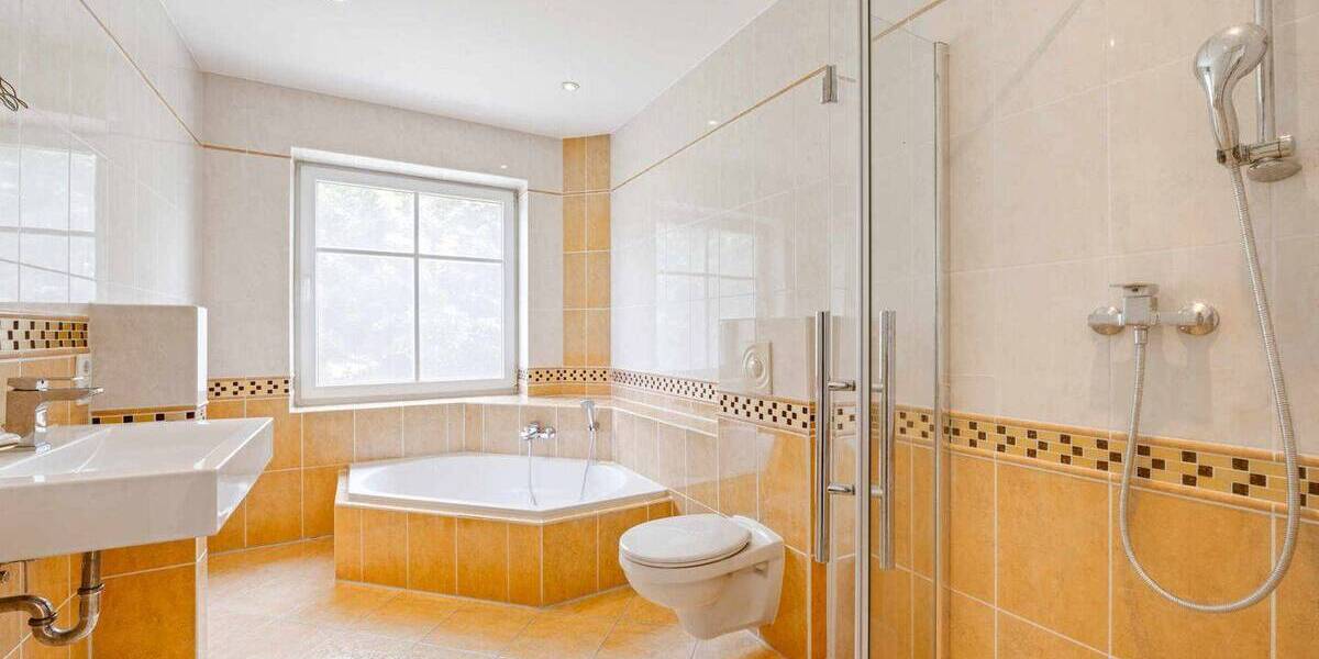 Einfamilienhaus Schwissel / Christiansfelde Christiansfelde - 8 Zimmer, 260 m&sup2;, 779.000&euro; | Angebot:25737753