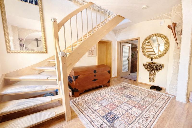 *** Ein Haus mit Stil *** Charmantes 5 Zi.-Stadthaus sucht neue Eigentümer ! - Mehrfamilienhaus, Wohnhaus Elmshorn | Angebot:22255457