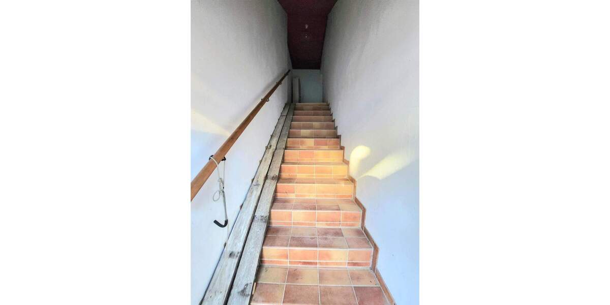 Etagenwohnung Nahe - 6 Zimmer, 145 m&sup2;, 299.000&euro; | Angebot:25682395