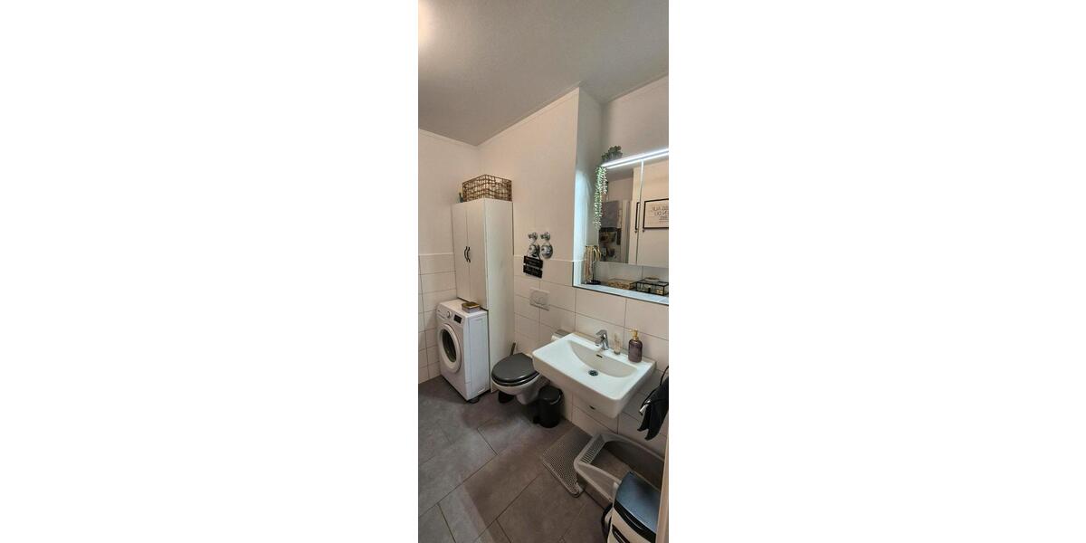 Hochparterre Hamburg Wandsbek - 2 Zimmer, 61 m&sup2;, 1.176&euro; | Angebot:26001538