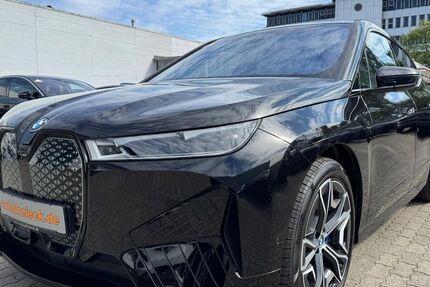 BMW iX 14.403 km 47.631 &euro; Hamburg 22047