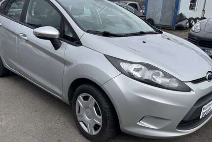 Ford Fiesta 90.000 km 4.899 &euro; Hamburg 20539