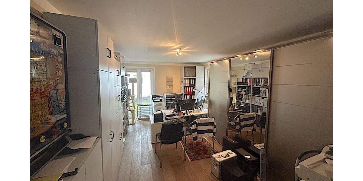 Einfamilienhaus Horst (Holstein) - 7 Zimmer, 216 m&sup2;, 670.000&euro; | Angebot:25726891