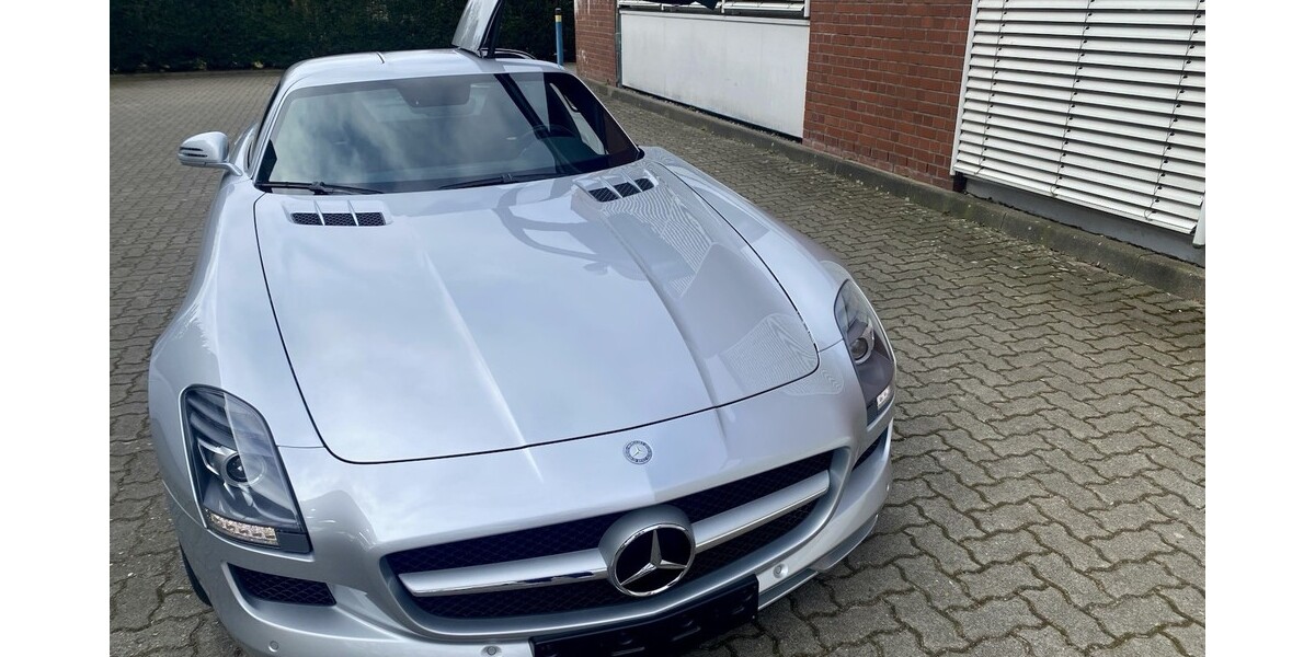 Mercedes-Benz SLS AMG 2.900 km 330.000 &euro; Hamburg 20038