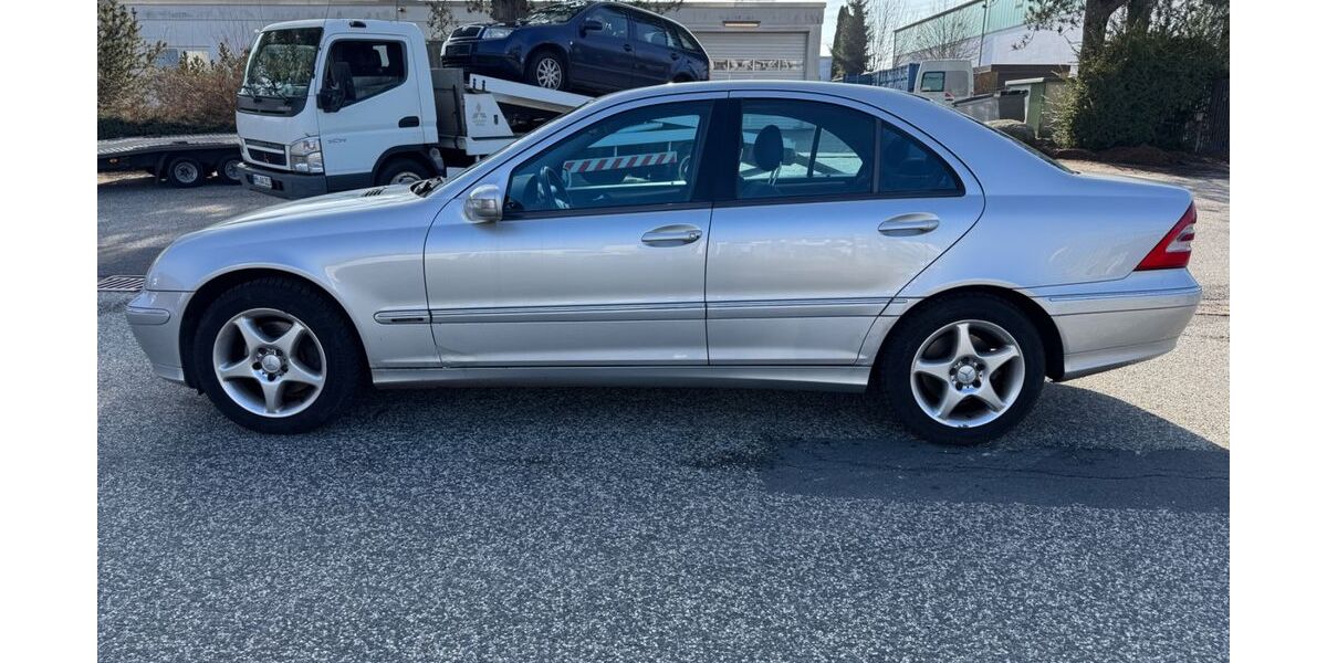 Mercedes-Benz C 240 217.310 km 1.999 &euro; Barsbüttel 22885