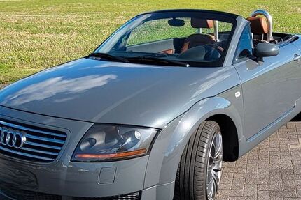 Audi TT 182.000 km 8.450 &euro; Nahe 23866
