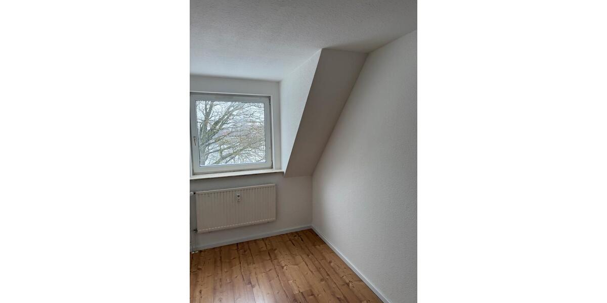 Maisonettenwohnung Grünendeich - 3 Zimmer, 117 m&sup2;, 150.000&euro; | Angebot:24812038