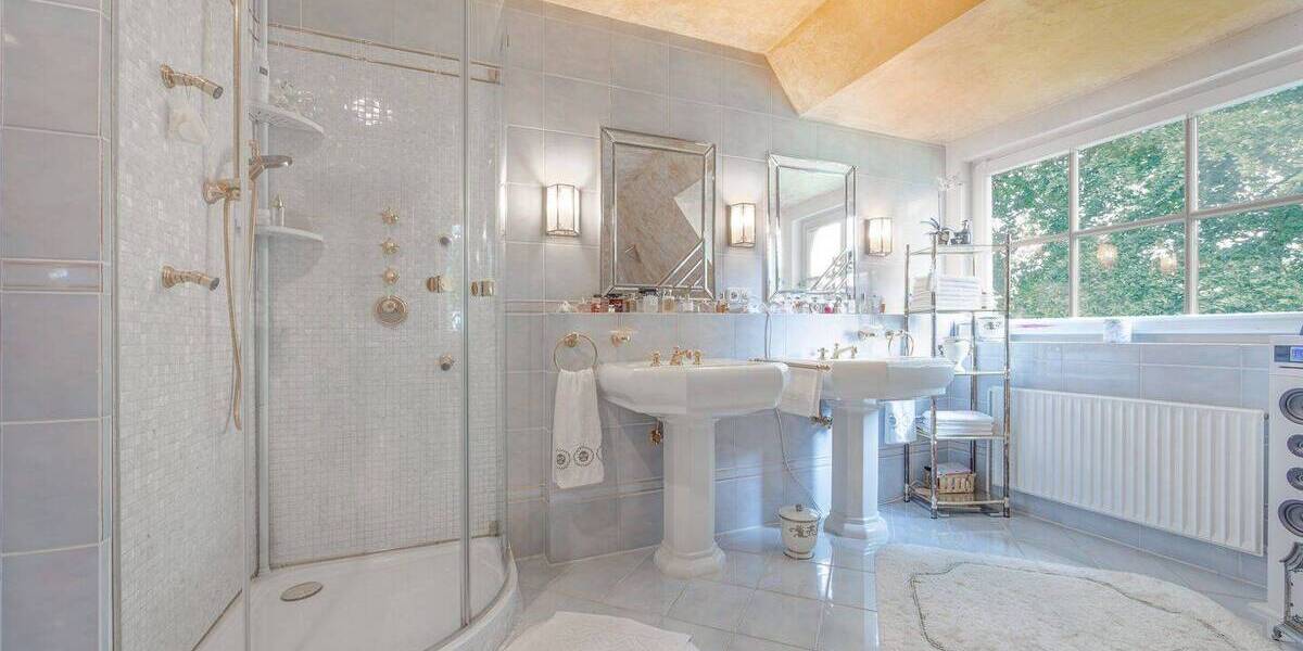 Einfamilienhaus Norderstedt Glashütte - 8 Zimmer, 287 m&sup2;, 1.390.000&euro; | Angebot:25779494