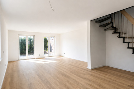 Haus Norderstedt Garstedt - 5 Zimmer, 149 m&sup2;, 2.400&euro; | Angebot:26633131