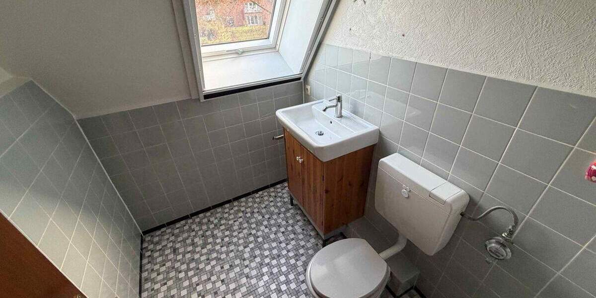 Mehrfamilienhaus, Wohnhaus Heist - 8 Zimmer, 214 m&sup2;, 495.000&euro; | Angebot:25742353