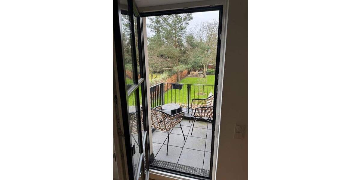 Etagenwohnung Hamburg Blankenese - 2 Zimmer, 67 m&sup2;, 1.665&euro; | Angebot:25896704