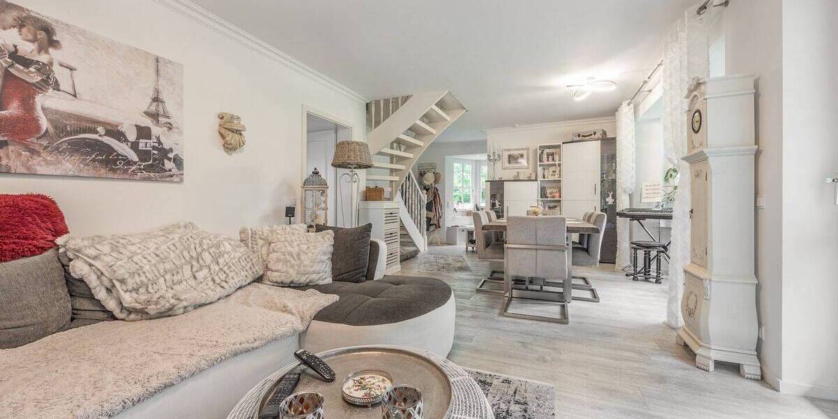 Einfamilienhaus Norderstedt Glashütte - 8 Zimmer, 287 m&sup2;, 1.390.000&euro; | Angebot:25779494