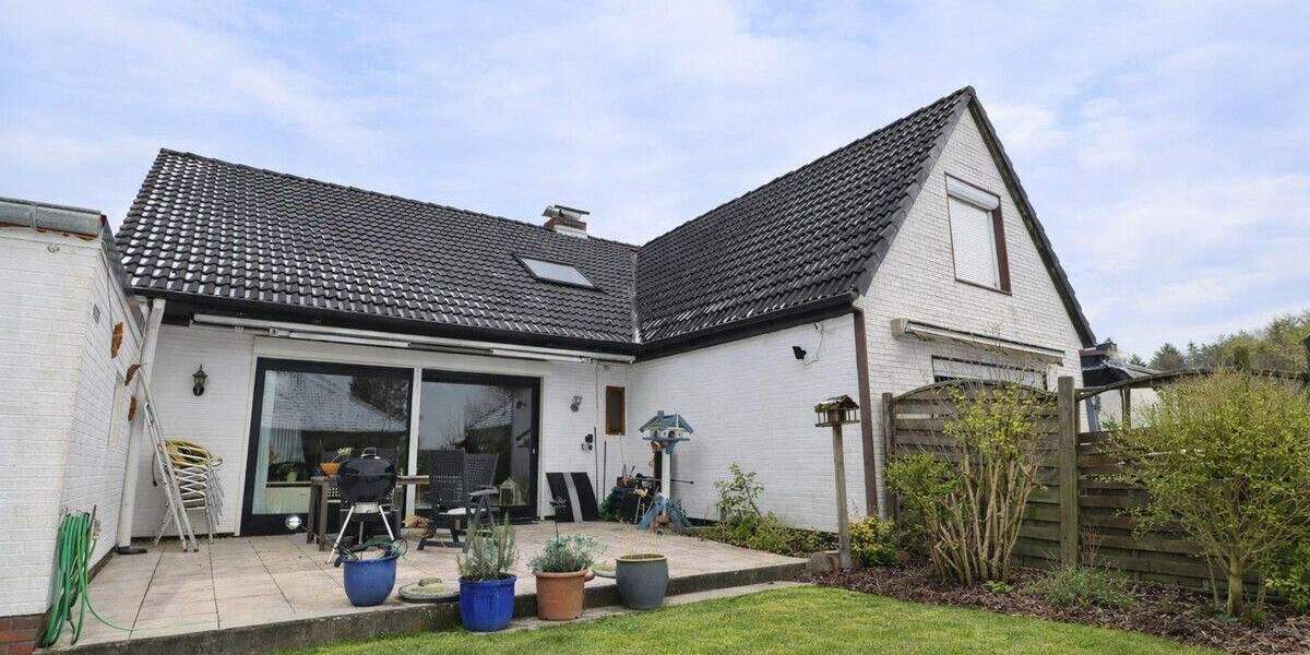 Mehrfamilienhaus, Wohnhaus Sievershütten - 7 Zimmer, 179 m&sup2;, 329.000&euro; | Angebot:25700599