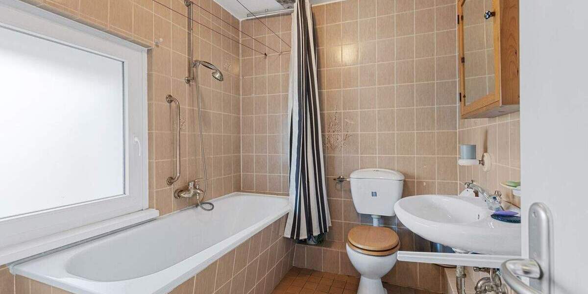 Mehrfamilienhaus, Wohnhaus Hamburg / Rahlstedt Rahlstedt - 6 Zimmer, 152 m&sup2;, 498.000&euro; | Angebot:25731142