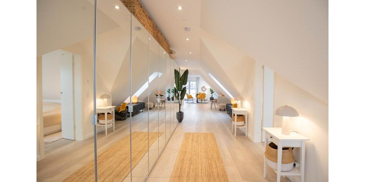 Dachgeschoßwohnung Uetersen - 2 Zimmer, 75 m&sup2;, 2.400&euro; | Angebot:26715463