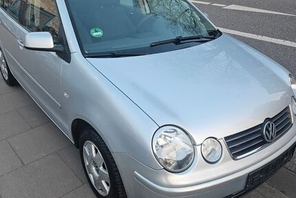 VW Polo 82.500 km 3.900 &euro; Hamburg 22087