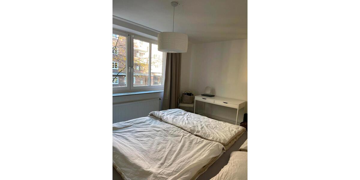 Etagenwohnung Hamburg Uhlenhorst - 2 Zimmer, 70 m&sup2;, 1.650&euro; | Angebot:25409472