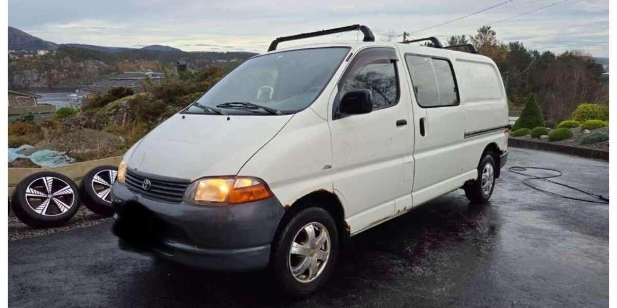 Toyota Hiace 289.722 km 4.990 &euro; Hamburg 20537