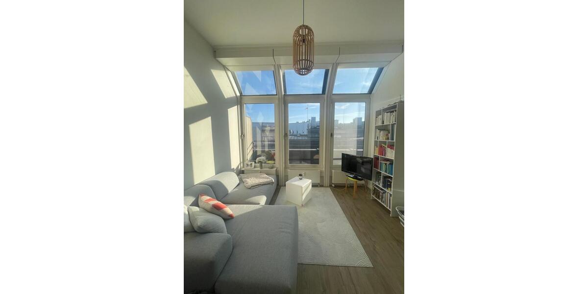 Dachgeschoßwohnung Hamburg Hamburg-Mitte - 1 Zimmer, 50 m&sup2;, 1.326&euro; | Angebot:25627388