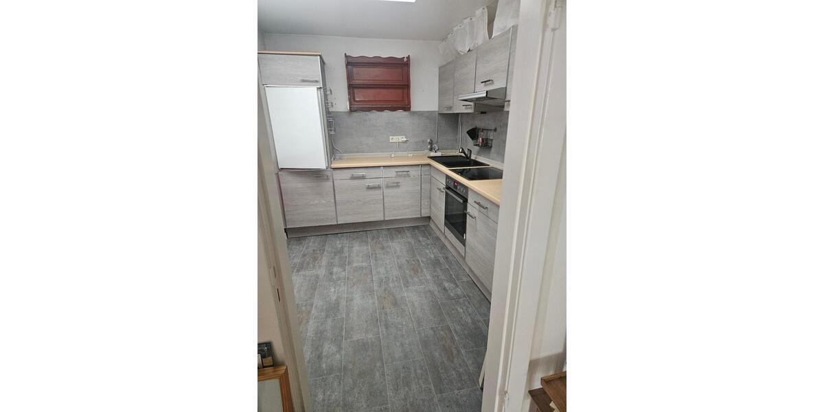 Etagenwohnung Stapelfeld - 3 Zimmer, 82 m&sup2;, 990&euro; | Angebot:25119427