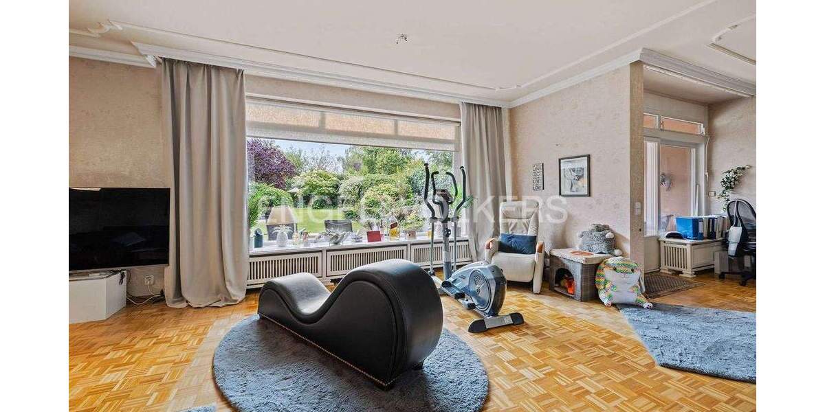 Einfamilienhaus Norderstedt Garstedt - 9 Zimmer, 317 m&sup2;, 1.100.000&euro; | Angebot:25701916