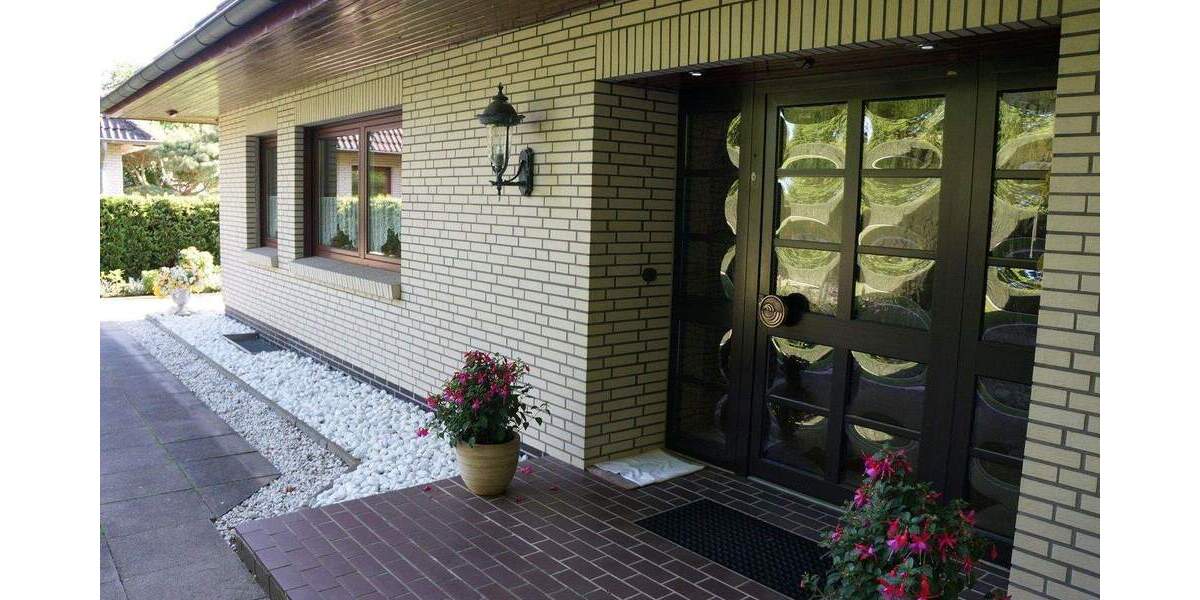 Einfamilienhaus Kaltenkirchen - 9 Zimmer, 415 m&sup2;, 698.400&euro; | Angebot:25782138