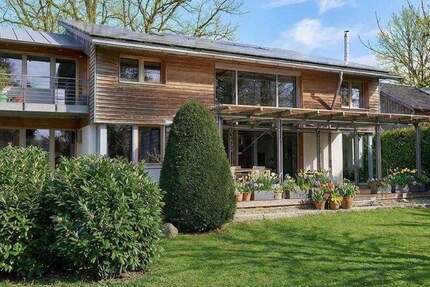 Haus Hoisdorf - 8 Zimmer, 327 m&sup2;, 1.285.000&euro; | Angebot:25708442