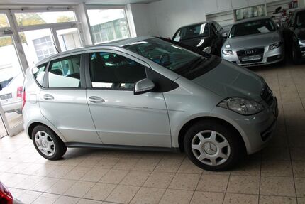 Mercedes-Benz A 180 53.593 km 8.190 &euro; Bad Oldesloe 23843