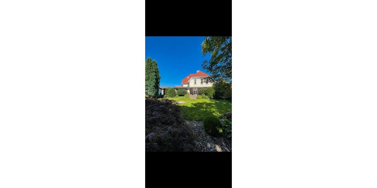 Villa Barmstedt - 7 Zimmer, 260 m&sup2;, 3.600&euro; | Angebot:24860545