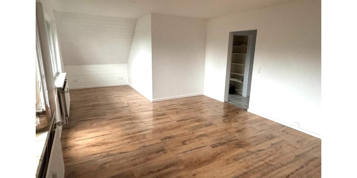 Etagenwohnung Bönningstedt - 3 Zimmer, 78 m&sup2;, 1.600&euro; | Angebot:24617505