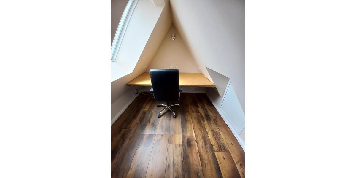 Einfamilienhaus Kiebitzreihe - 3 Zimmer, 126 m&sup2;, 1.500&euro; | Angebot:25861404