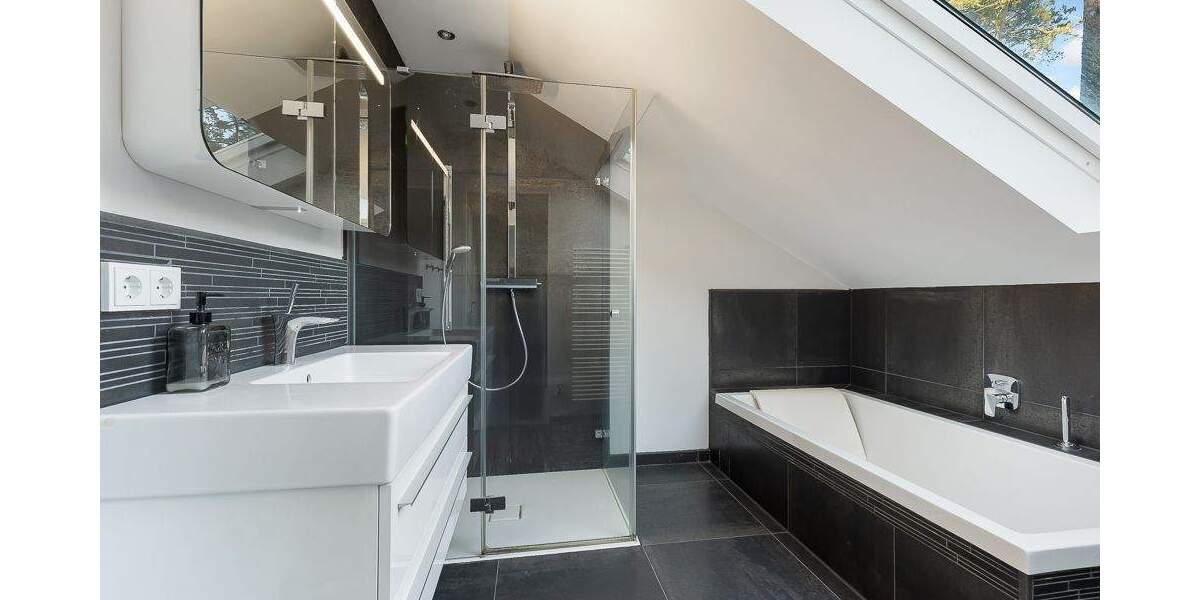 Einfamilienhaus Hamburg Rissen - 5 Zimmer, 136 m&sup2;, 1.250.000&euro; | Angebot:25687069