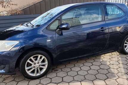 Toyota Auris 209.000 km 2.700 &euro; Hamburg, Freie und Hansestadt 21073