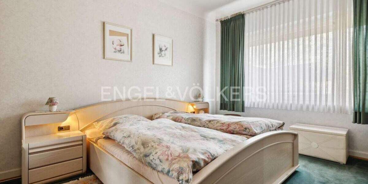 Einfamilienhaus Norderstedt Garstedt - 8 Zimmer, 180 m&sup2;, 599.000&euro; | Angebot:25701582