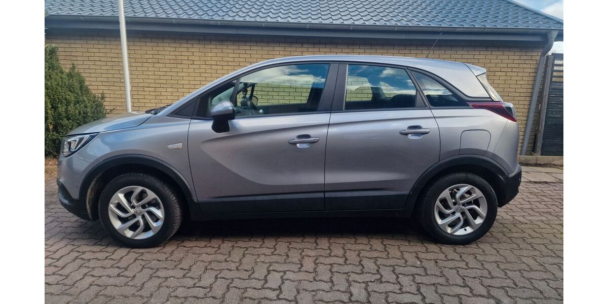 Opel Crossland (X) 66.000 km 12.900 &euro; Oering 23845