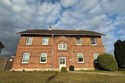 Haus Moorrege - 8 Zimmer, 180 m&sup2;, 449.000&euro; | Angebot:25697861