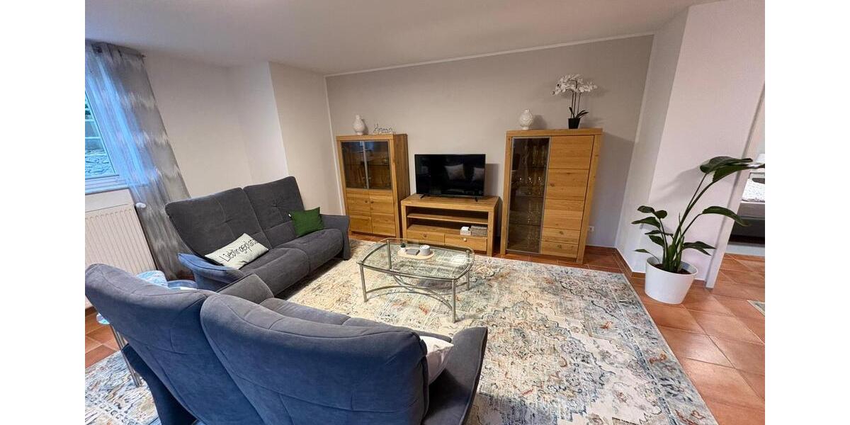 Etagenwohnung Nahe - 2 Zimmer, 66 m&sup2;, 1.200&euro; | Angebot:25172952