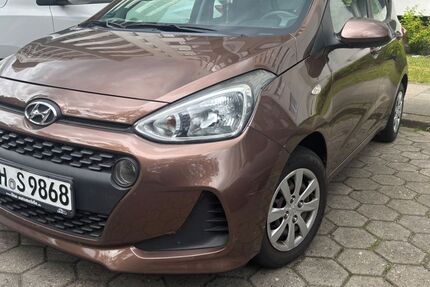 Hyundai i10 63.464 km 6.900 &euro; Hamburg 22115