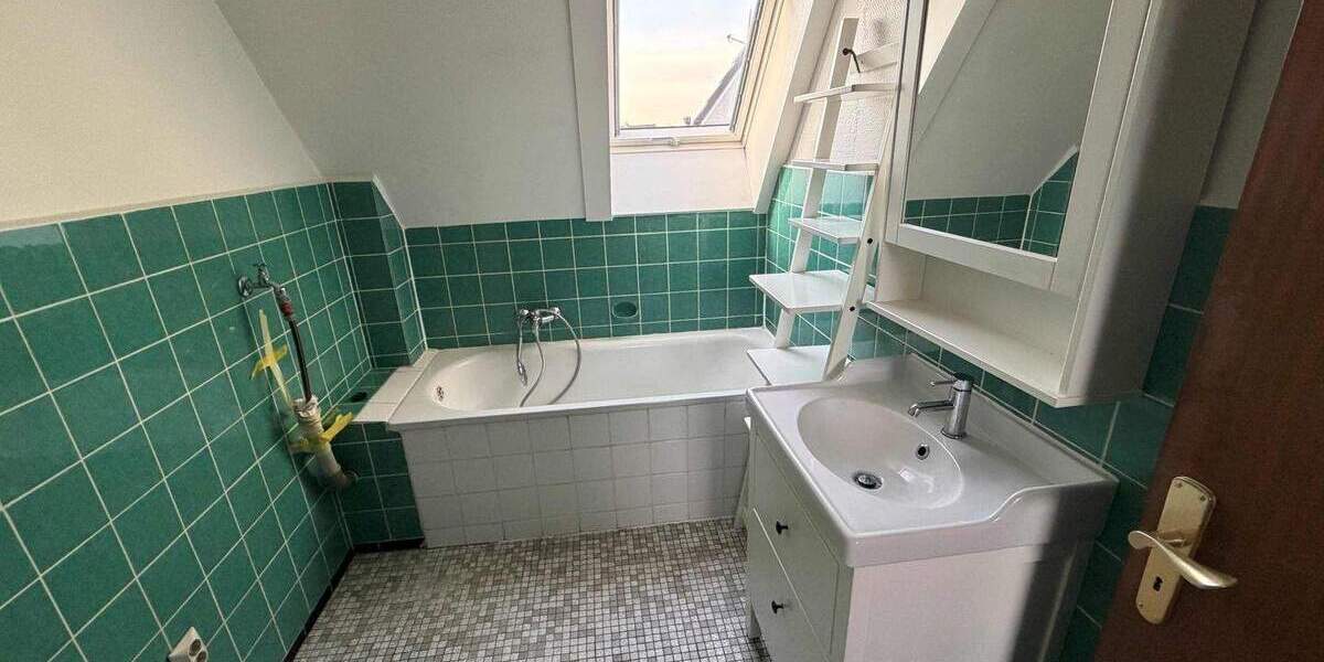 Mehrfamilienhaus, Wohnhaus Heist - 8 Zimmer, 214 m&sup2;, 495.000&euro; | Angebot:25742353