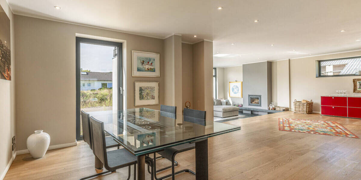 Einfamilienhaus Quickborn - 7 Zimmer, 252 m&sup2;, 830.000&euro; | Angebot:25662628