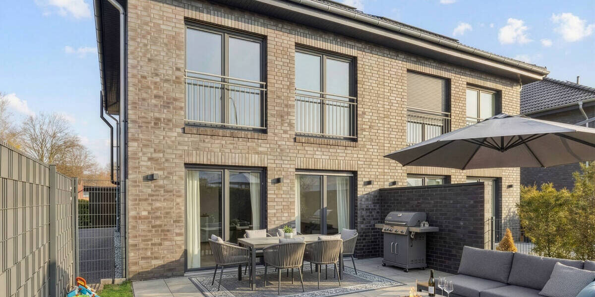 Doppelhaushälfte Norderstedt Glashütte - 4 Zimmer, 140 m&sup2;, 695.000&euro; | Angebot:25938501