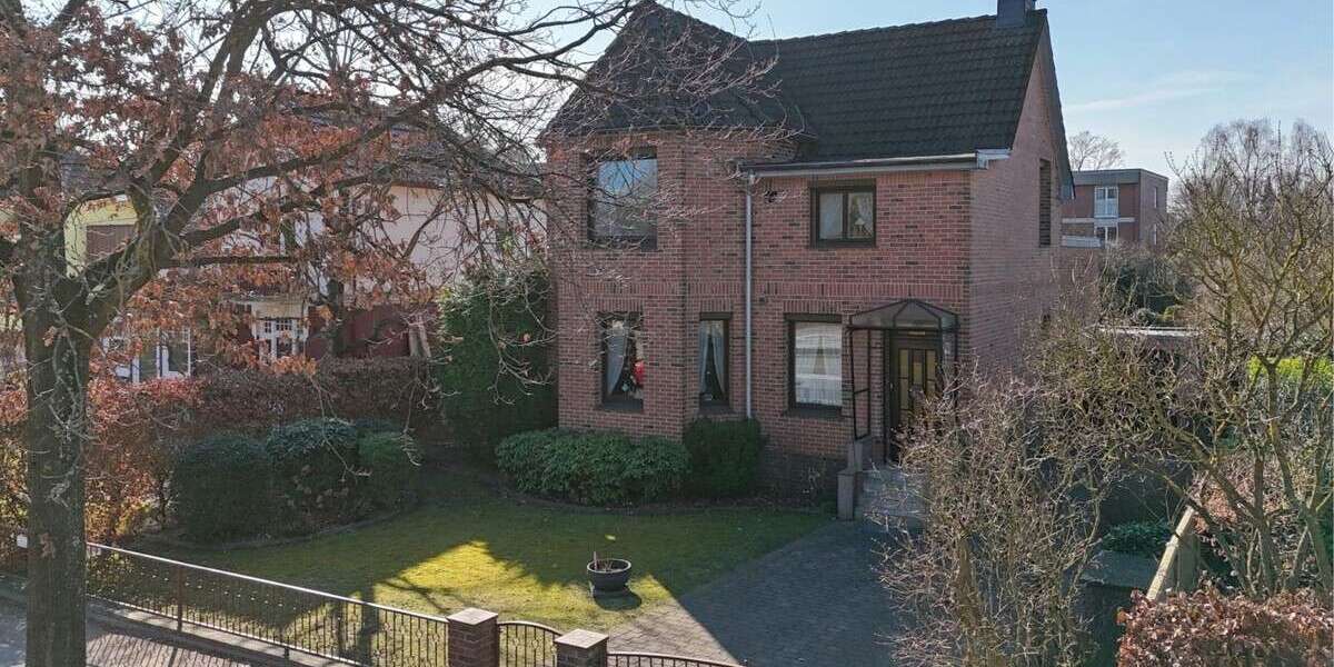 Einfamilienhaus Hamburg Schnelsen - 5.5 Zimmer, 144 m&sup2;, 649.000&euro; | Angebot:25965101