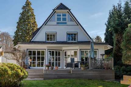 Haus Hamburg Wandsbek - 6 Zimmer, 219 m&sup2;, 1.250.000&euro; | Angebot:26071011