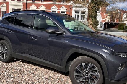 Hyundai TUCSON 64.000 km 25.799 &euro; Bargteheide 22941