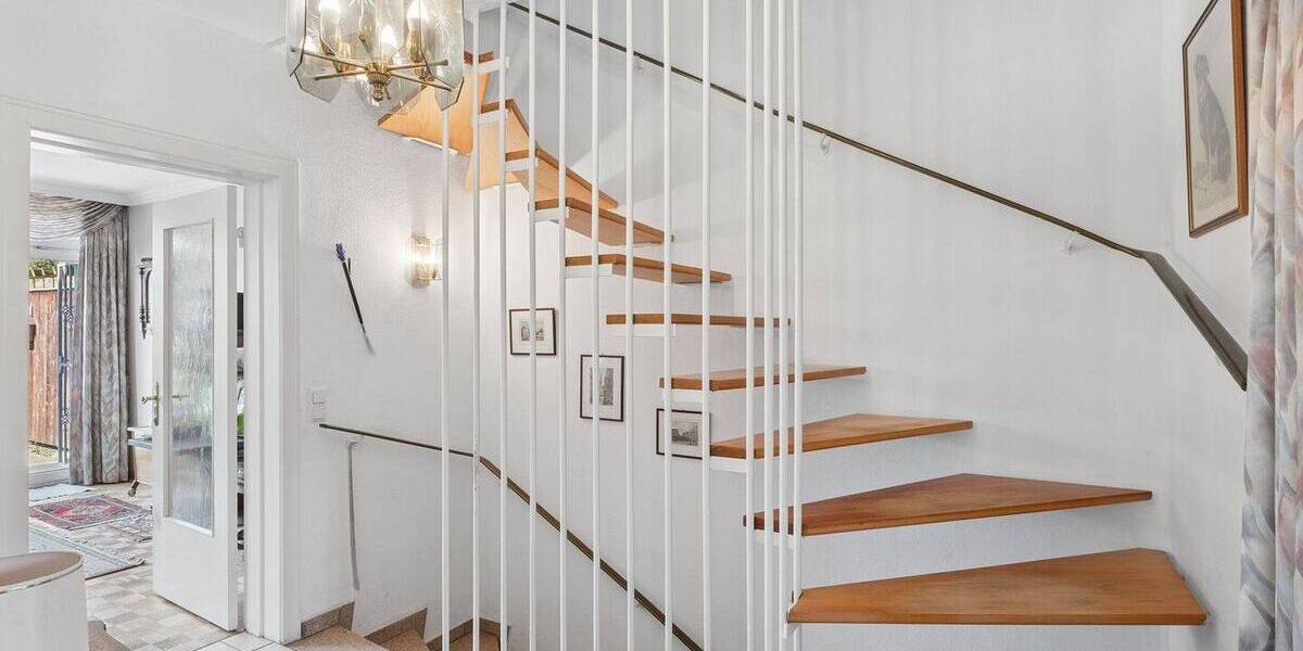 Reihenmittelhaus Hamburg Rahlstedt - 4 Zimmer, 94 m&sup2;, 425.000&euro; | Angebot:26038177